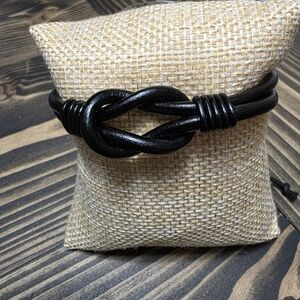 Black Celtic Knot Infinity Bracelet